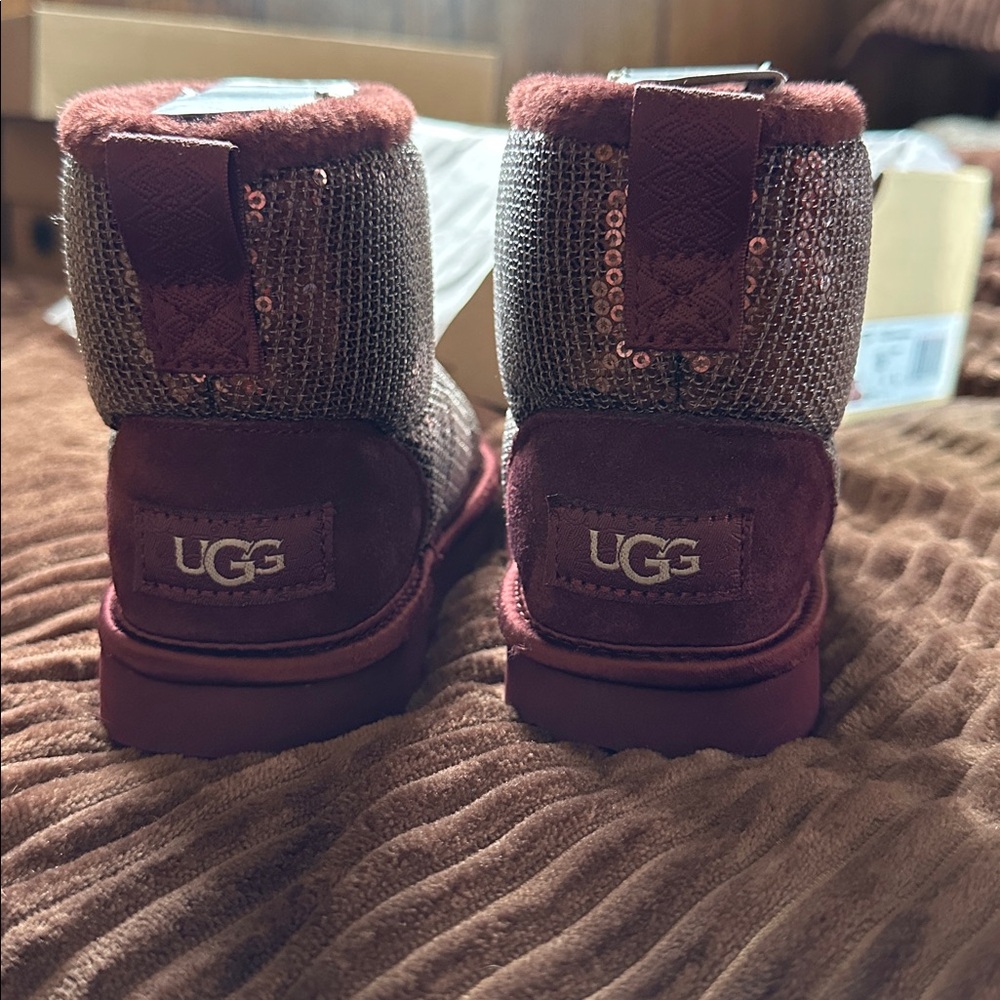 UGG Classic Mini Mirror Ball - Picture 5 of 6